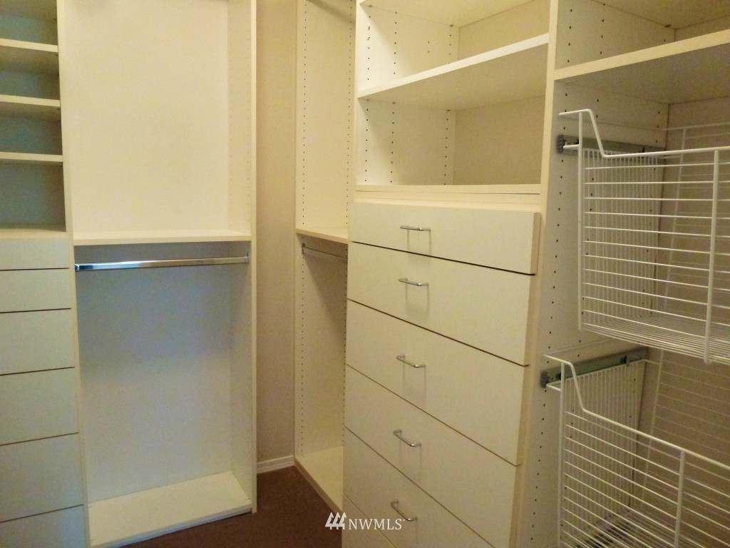 21624 9th Avenue Southeast, Unit D107 Bothell, WA 98021 - Photo 10 of 15 Gallery Image 10