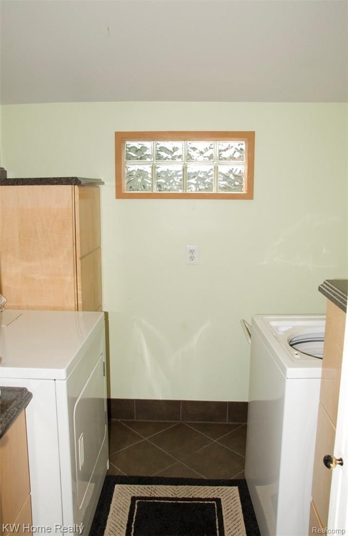 7755 Haley Road White Lake, MI 48383 - Photo 24 of 47 LAUNDRY RM