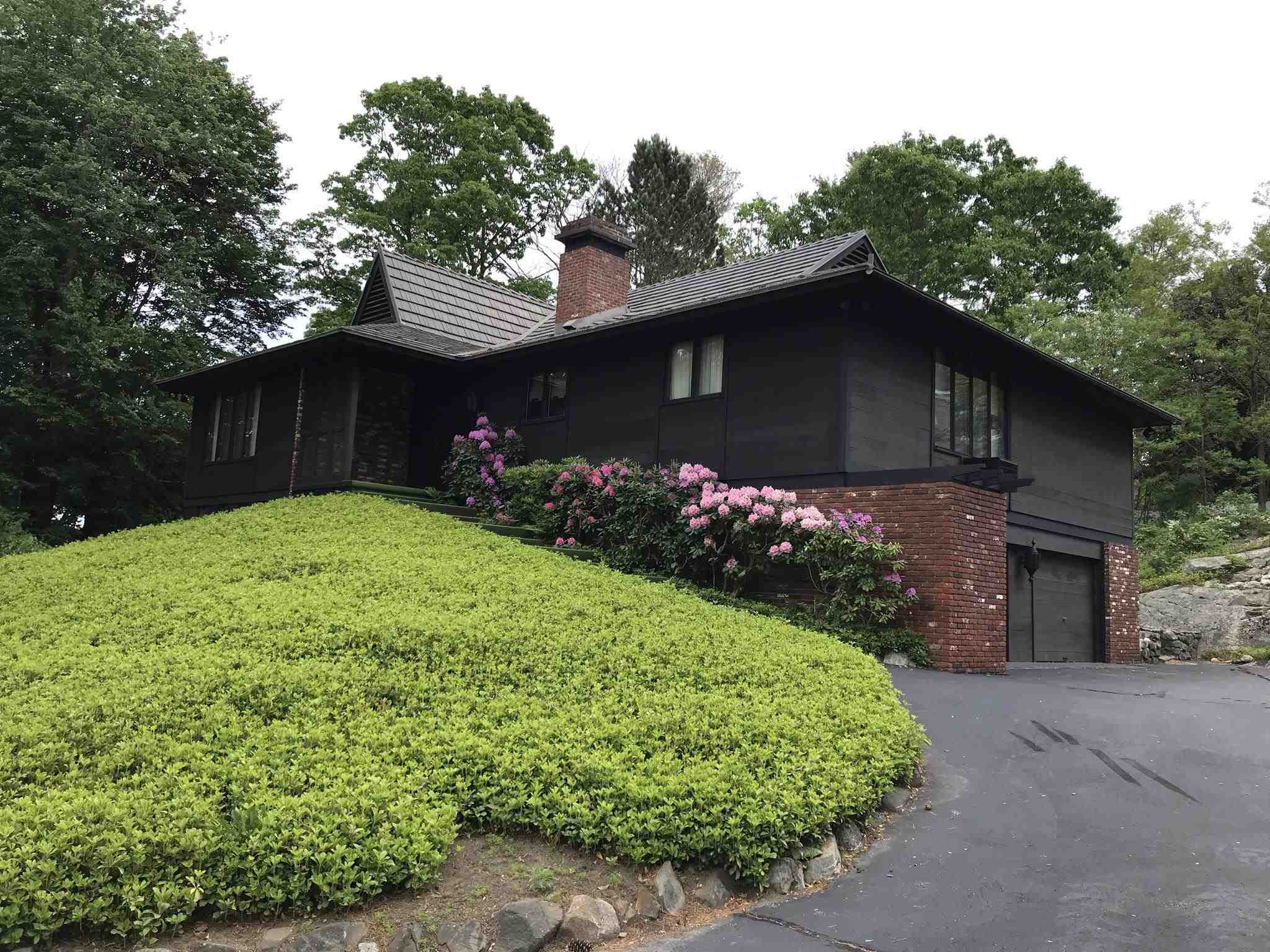 115 Walton Road New Castle, NH 03854 - Photo 1 of 3 Gallery Image 1