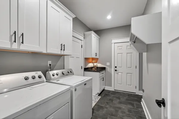 $379,900 | 132 10 Penny Road, Morrison, TN 37357