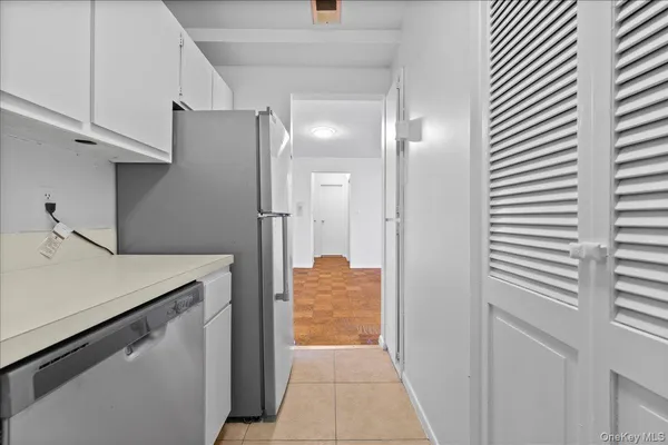 $215,000 | 2241 Palmer Avenue, Unit 2P, New Rochelle, NY 10801