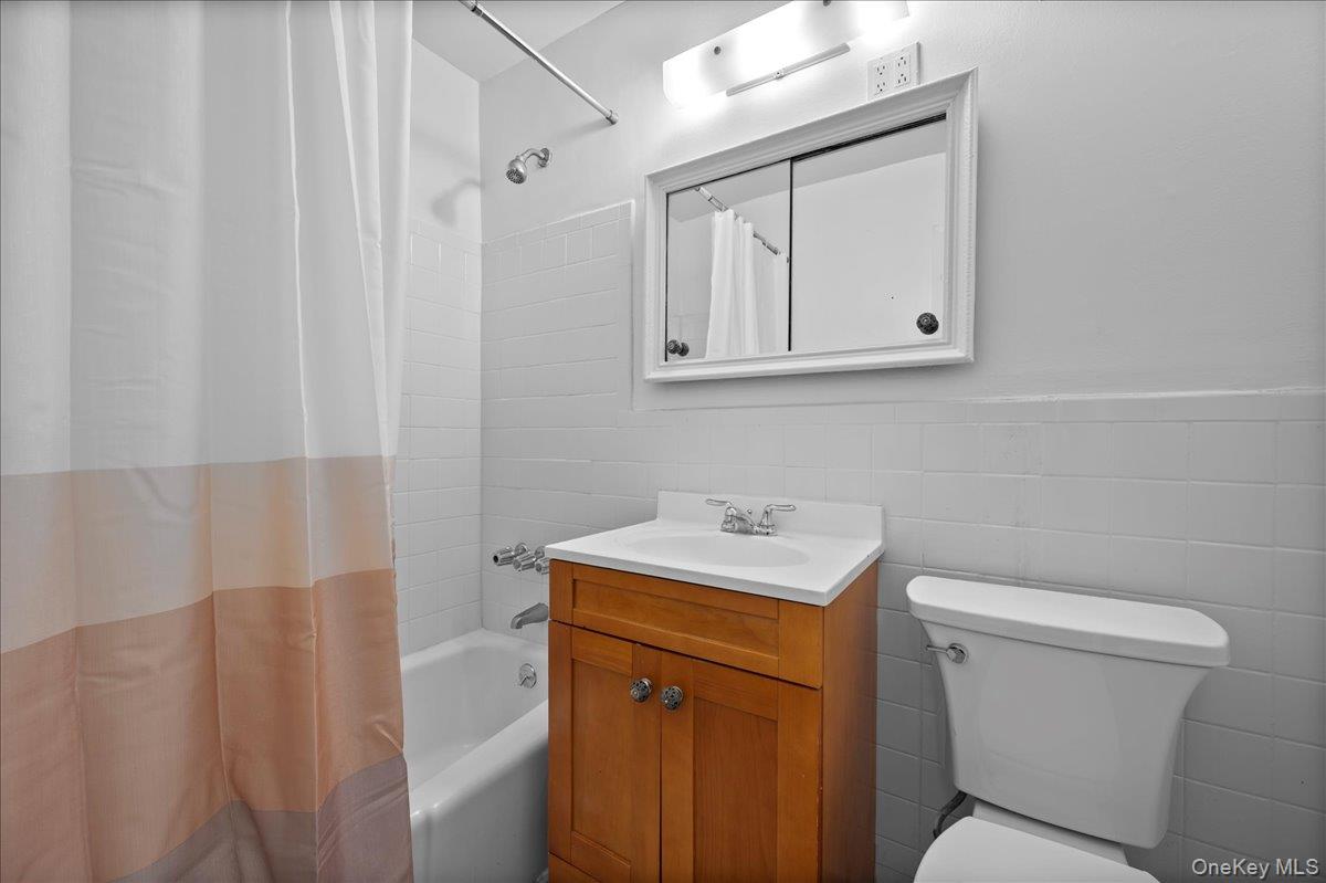 2241 Palmer Avenue, Unit 2P New Rochelle, NY 10801 - Photo 15 of 18