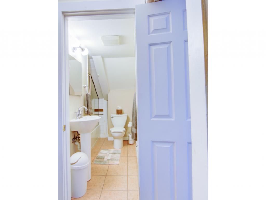 41 Front Street, Unit 4 Exeter, NH 03833 - Photo 11 of 23