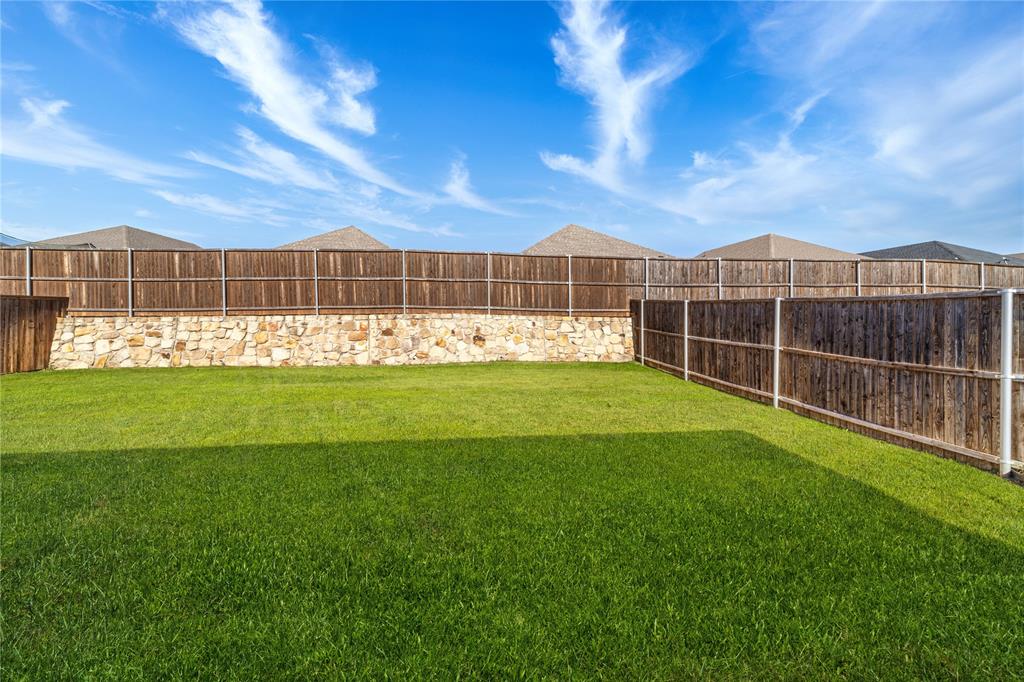 201 Brookview Drive Lavon, TX 75166 - Photo 28 of 33 a view of a park with a big yard