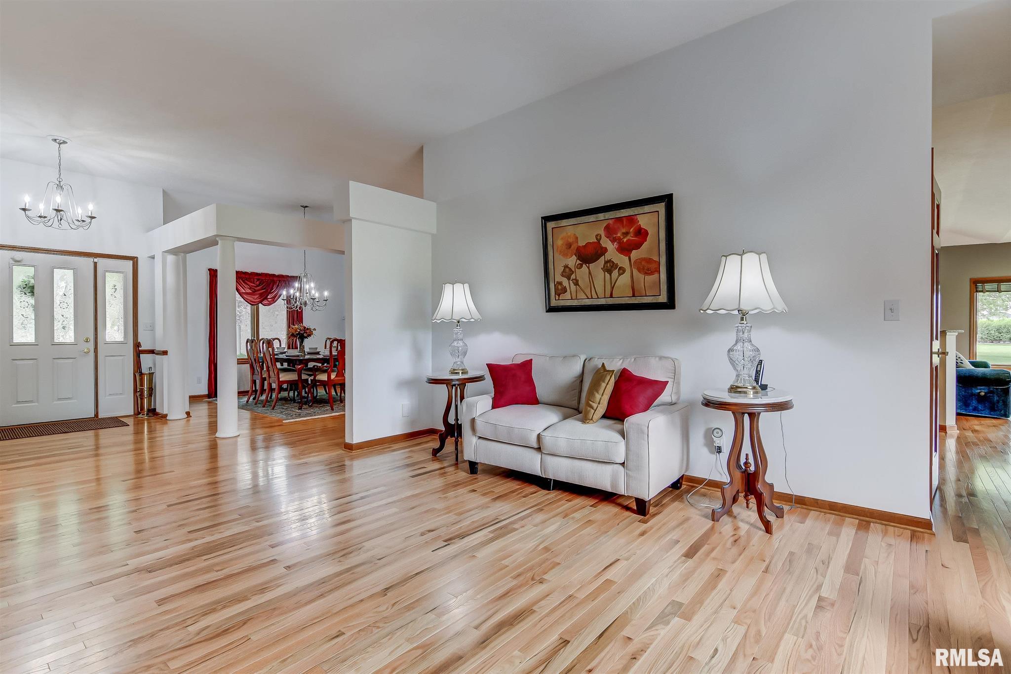 5008 Foxfire Court Springfield, IL 62711 - Photo 8 of 50 Gallery Image 8