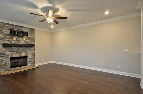 $3,070 | 1332 Juniper Pass, Clarksville, TN 37043