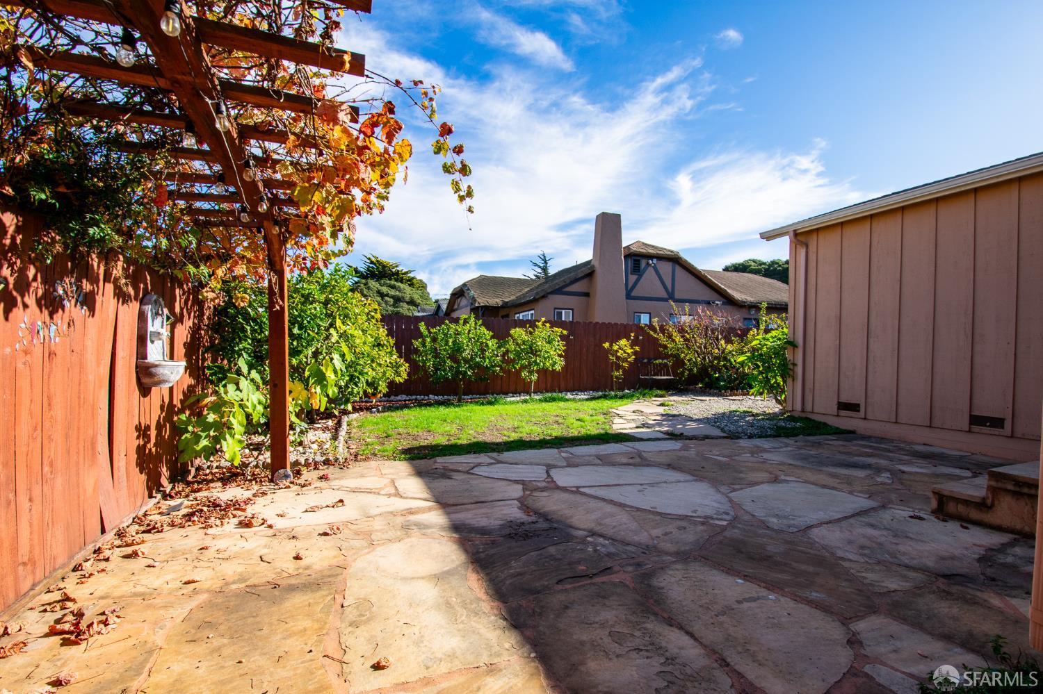 40 Encina Avenue Monterey, CA 93940 - Photo 6 of 23 a view of a backyard