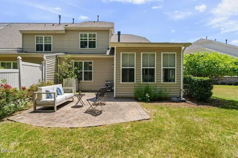 $579,000 | 1060 Kingston Grove Drive, Cary, NC 27519