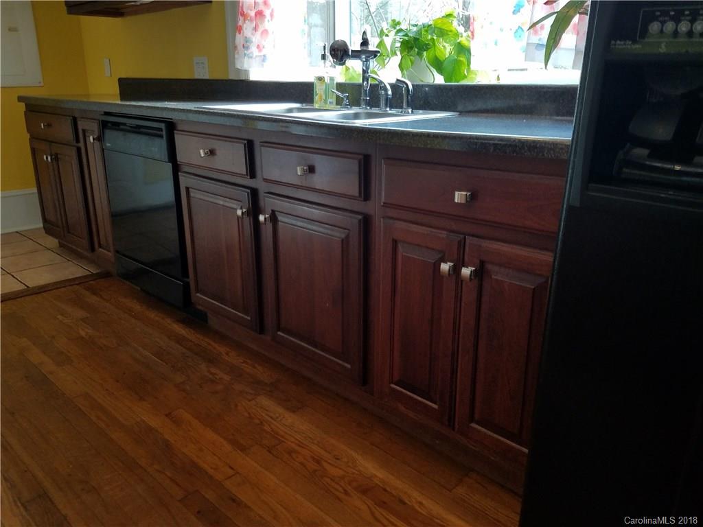 52 Ridgelawn Road Asheville, NC 28806 - Photo 12 of 24 Gallery Image 12