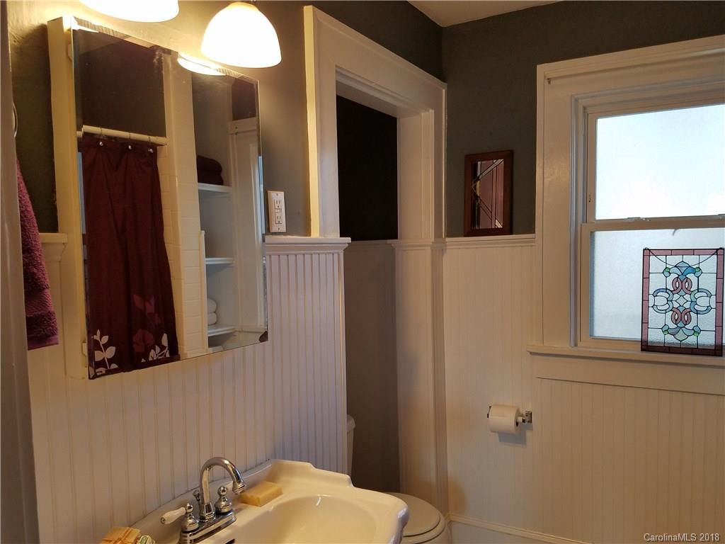 52 Ridgelawn Road Asheville, NC 28806 - Photo 16 of 24 Gallery Image 16