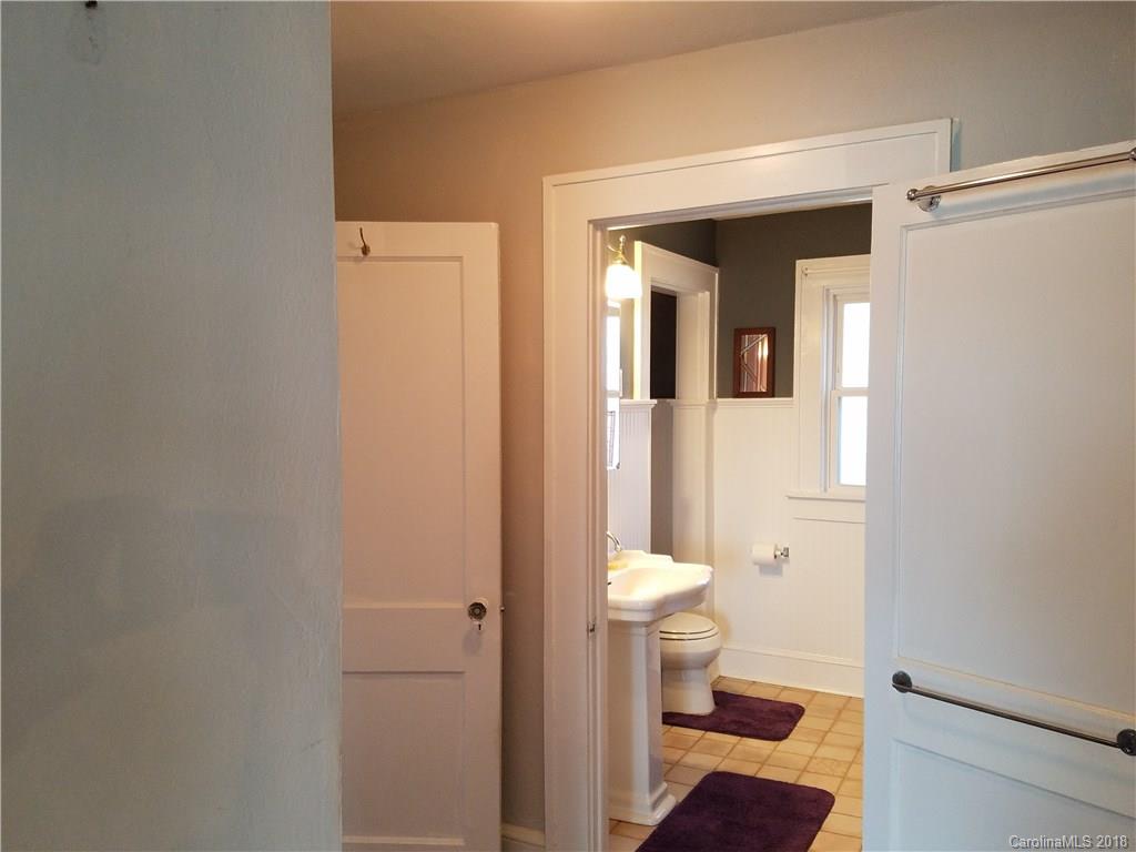 52 Ridgelawn Road Asheville, NC 28806 - Photo 20 of 24 Gallery Image 20