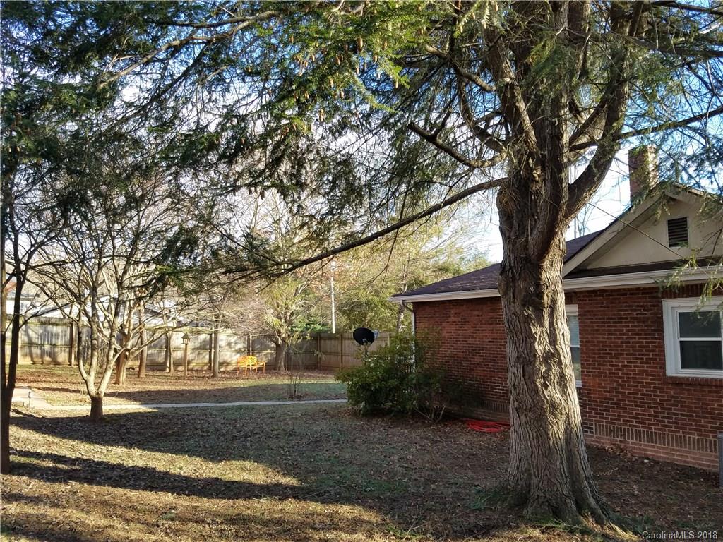 52 Ridgelawn Road Asheville, NC 28806 - Photo 21 of 24 Gallery Image 21