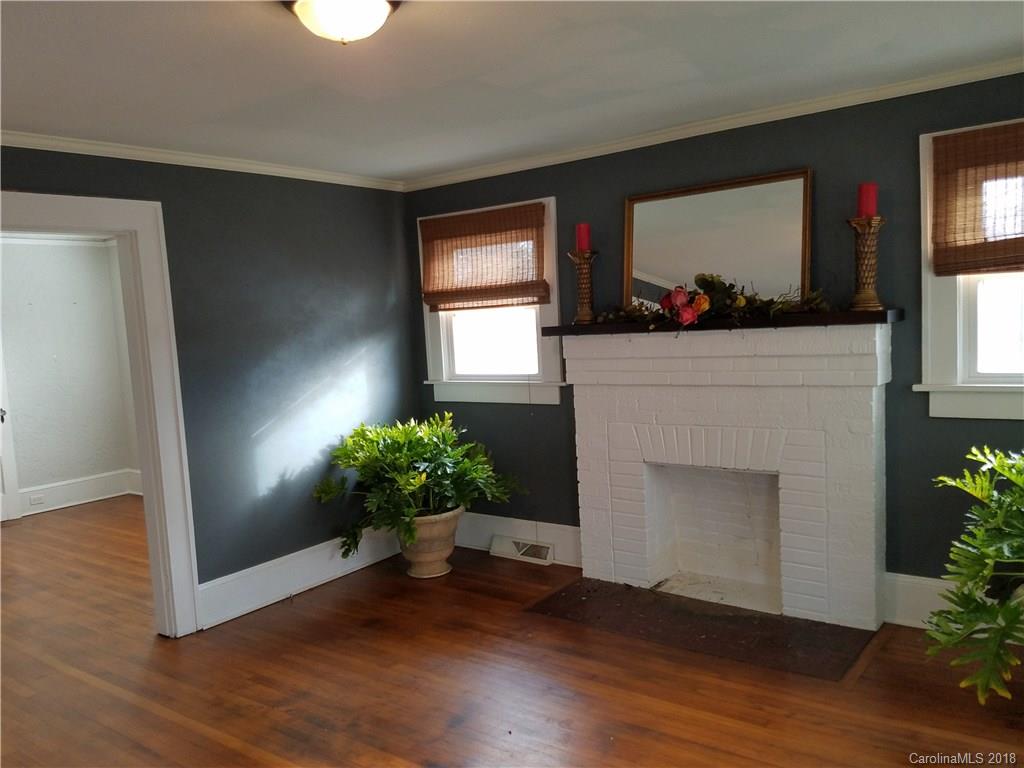52 Ridgelawn Road Asheville, NC 28806 - Photo 4 of 24 Gallery Image 4