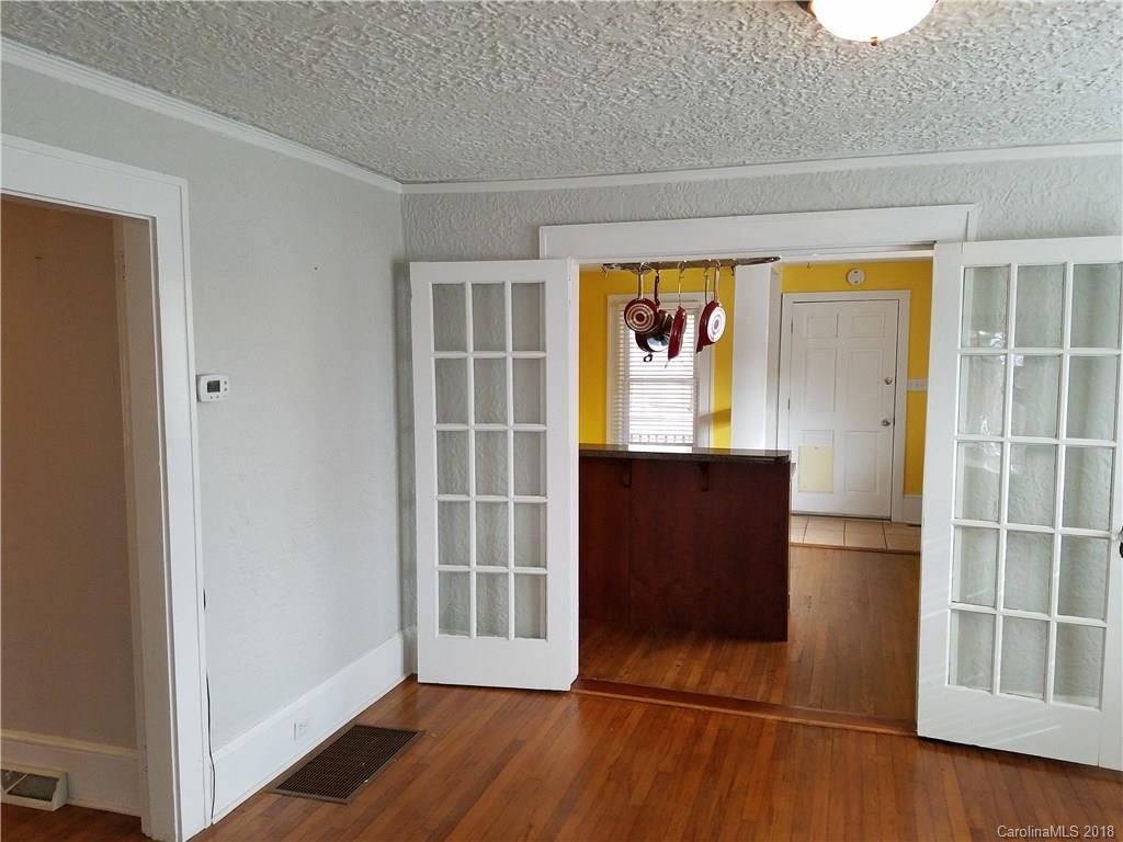 52 Ridgelawn Road Asheville, NC 28806 - Photo 7 of 24 Gallery Image 7
