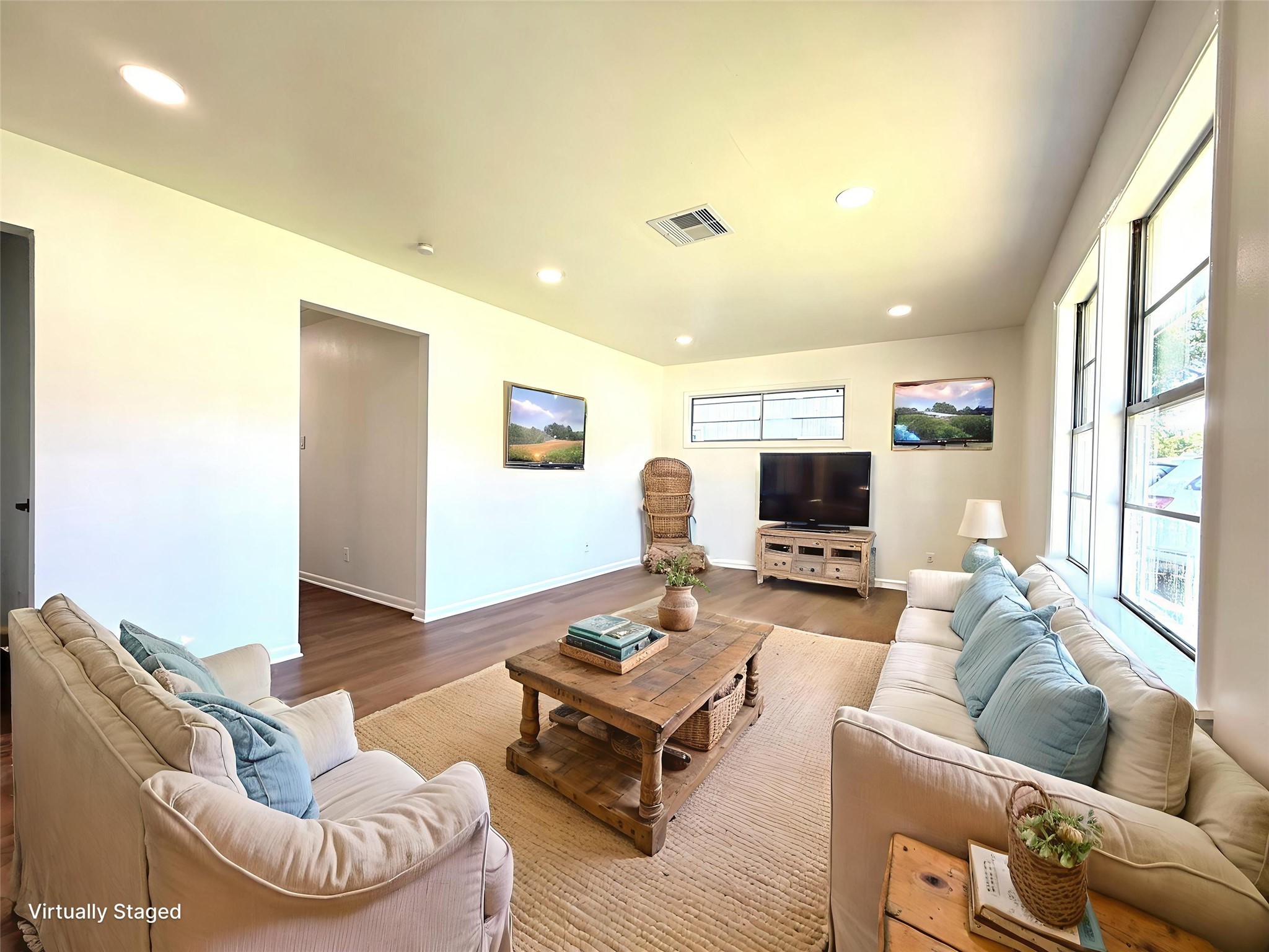 129 Chestnut Street Lake Jackson, TX 77566 - Photo 3 of 20