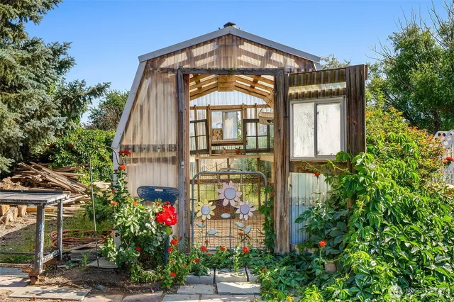 $685,000 | 4814 Road M Street Northeast, Moses Lake, WA 98837