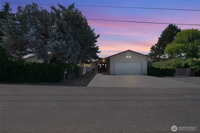$685,000 | 4814 Road M Street Northeast, Moses Lake, WA 98837