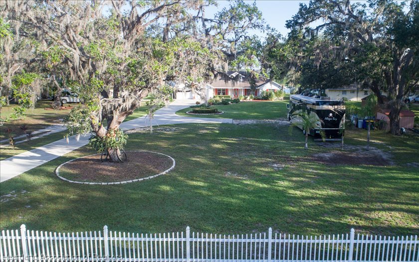 1702 Sentinel Point Road Sebring, FL 33875 - Photo 9 of 11 Gallery Image 9