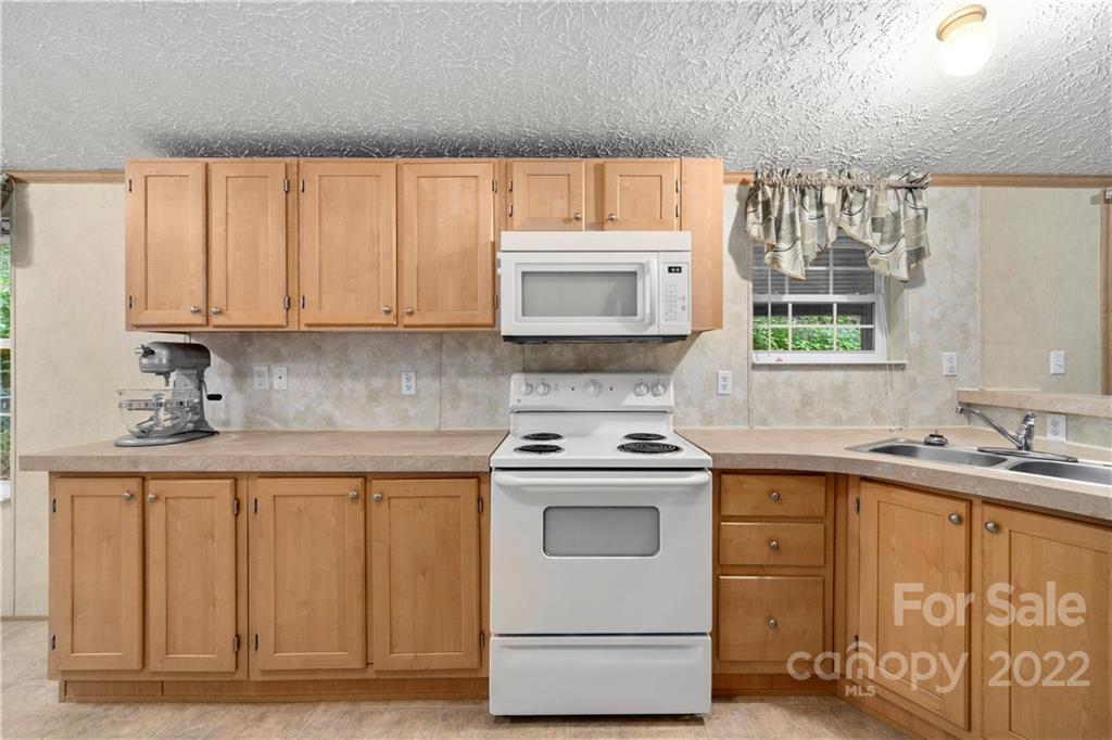 286 Woodfin Road Sylva, NC 28779 - Photo 21 of 31 Gallery Image 21