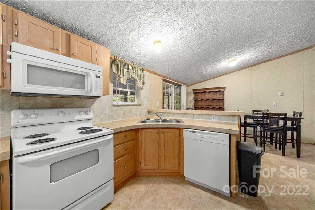 286 Woodfin Road Sylva, NC 28779 - Photo 22 of 31 Gallery Image 22