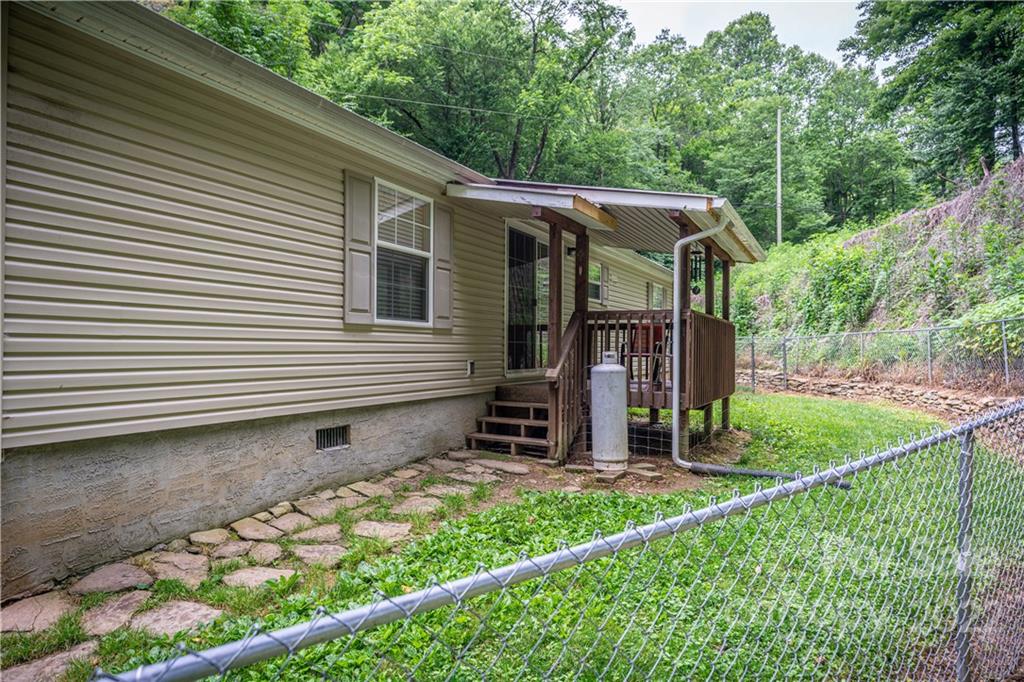 286 Woodfin Road Sylva, NC 28779 - Photo 8 of 31 Gallery Image 8