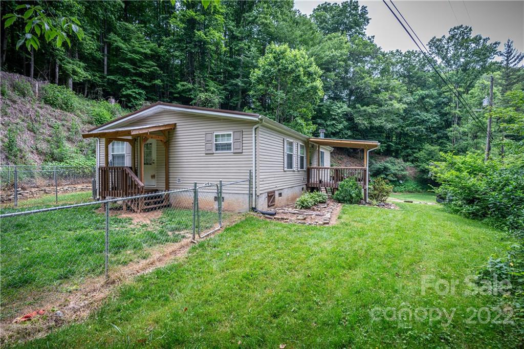 286 Woodfin Road Sylva, NC 28779 - Photo 9 of 31 Gallery Image 9