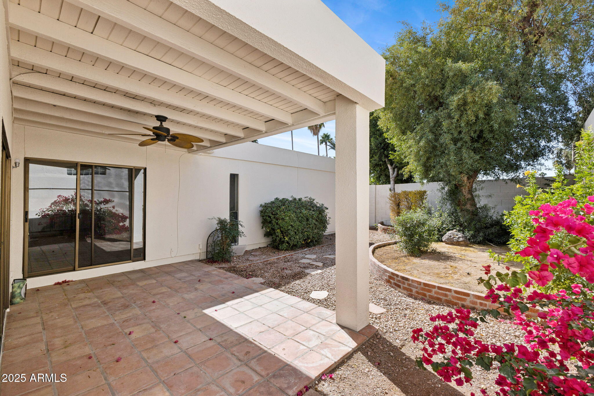 5310 North 24th Place Phoenix, AZ 85016 - Photo 29 of 35 a view of entryway with flower pots