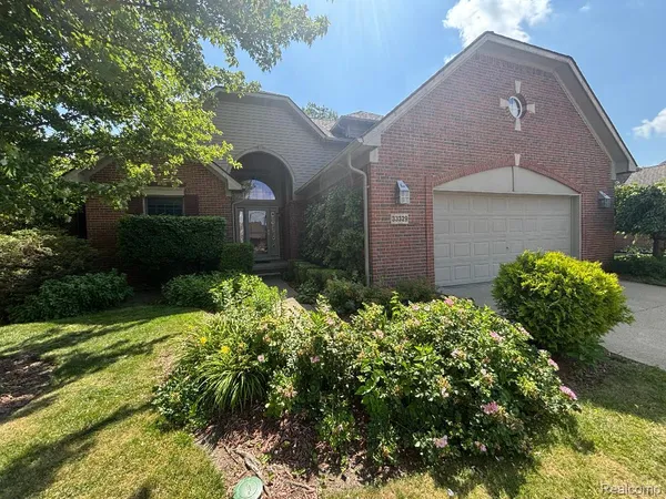 $399,900 | 33329 Crooks Street, Rockwood, MI 48173