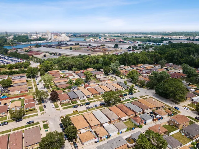 an aerial view of multiple house