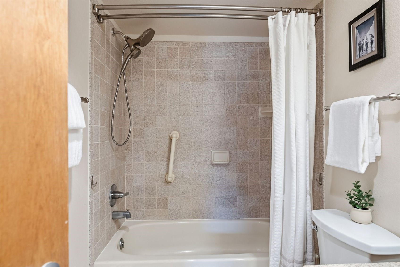 89100 Ryan Gulch Road, Unit 104 Silverthorne, CO 80498 - Photo 16 of 33 Main Bath