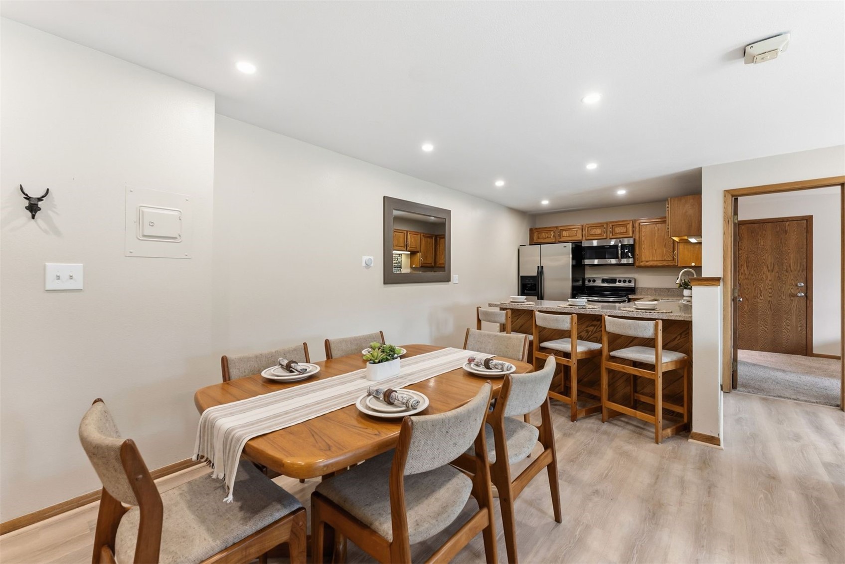 89100 Ryan Gulch Road, Unit 104 Silverthorne, CO 80498 - Photo 22 of 33 Dining Area