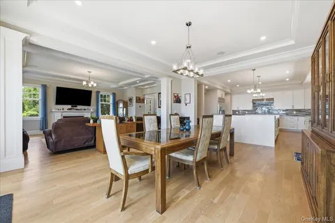 $4,799,000 | 7 Preston Lane, East Setauket, NY 11733