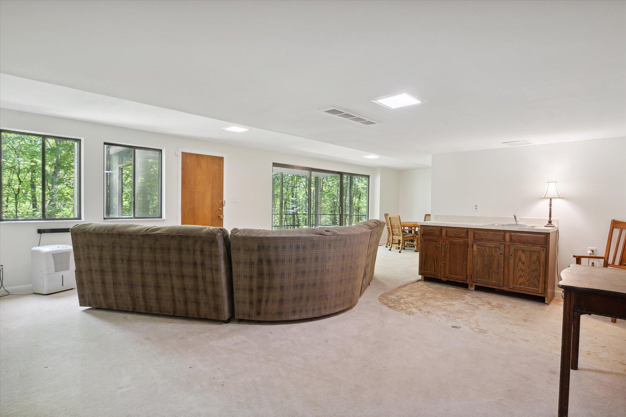 3040 East Schafer Road Howell, MI 48843 - Photo 30 of 41 43-3040-E-Schafer-Rd-WindowStill-38