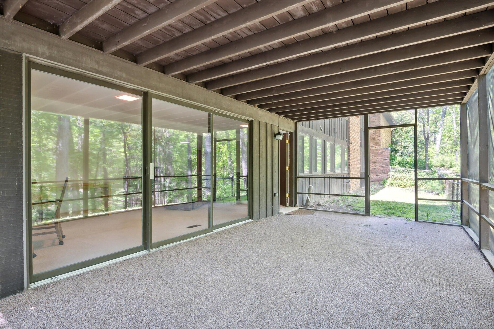 3040 East Schafer Road Howell, MI 48843 - Photo 34 of 41 50-3040-E-Schafer-Rd-WindowStill-45