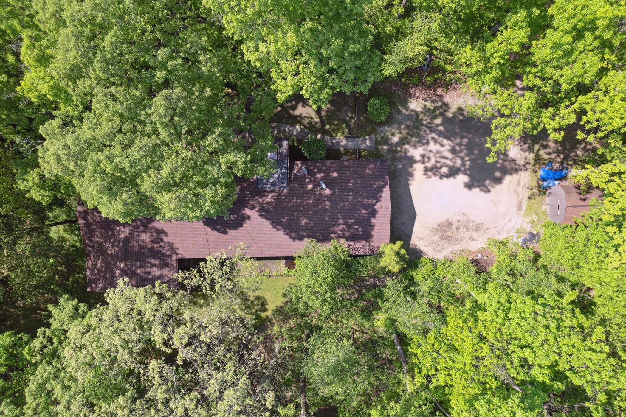 3040 East Schafer Road Howell, MI 48843 - Photo 41 of 41 64-3040-E-Schafer-Rd-WindowStill-63