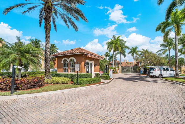 $500,000 | 11770 St Andrews Place, Unit 102, Wellington, FL 33414