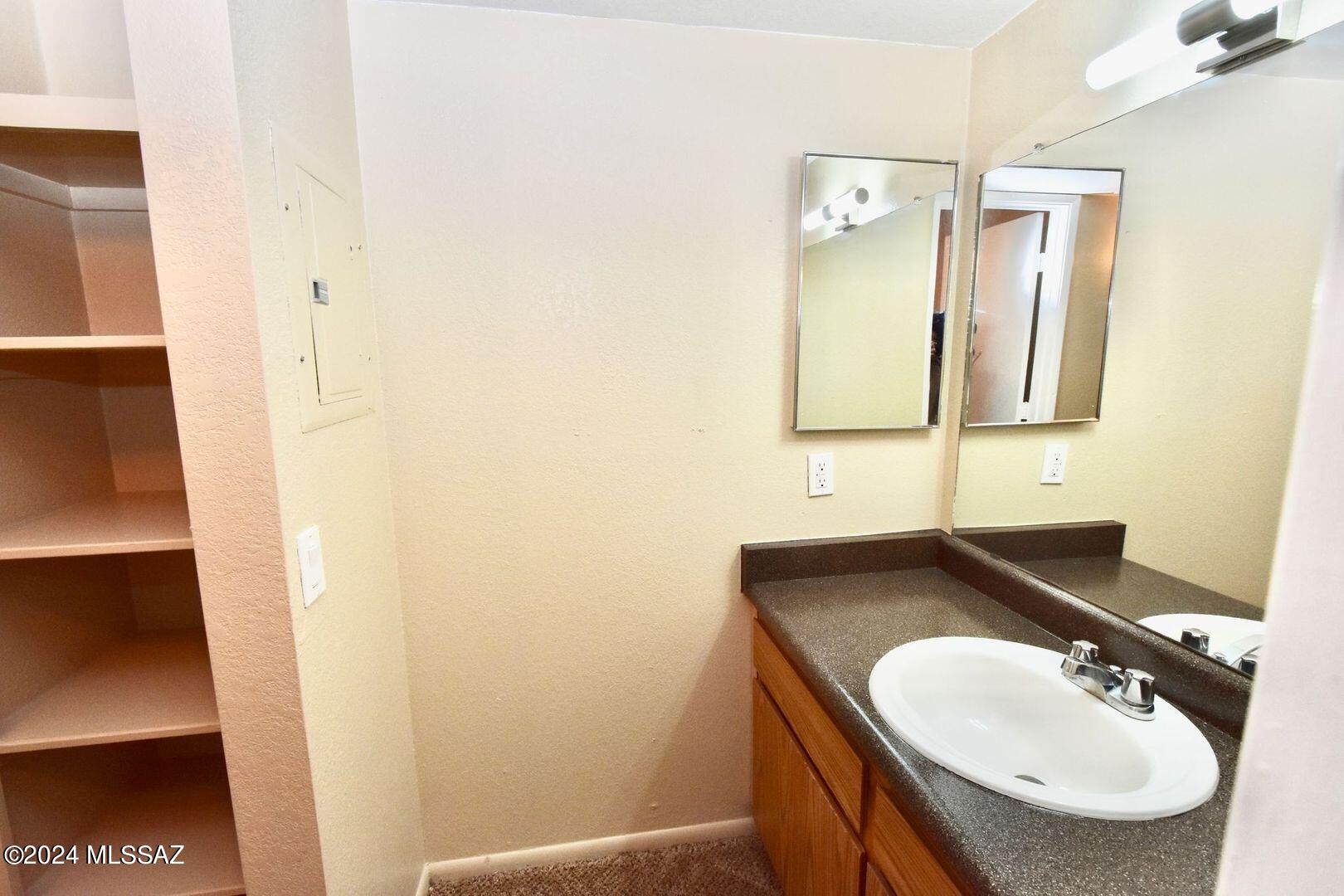 811 East Prince Road, Unit 121 Tucson, AZ 85719 - Photo 7 of 17