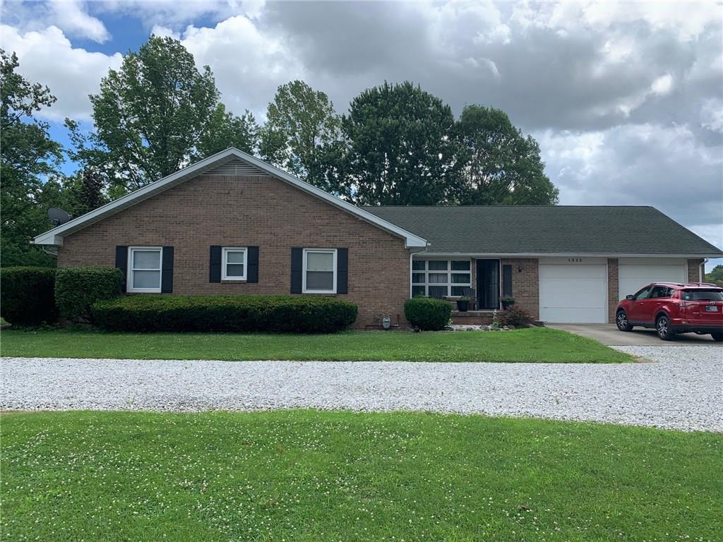 1925 Lindberg Road Anderson, IN 46012 - Photo 3 of 25