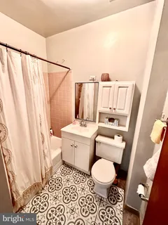 $1,650 | 3793 Cresson Street, Unit 2, Philadelphia, PA 19127