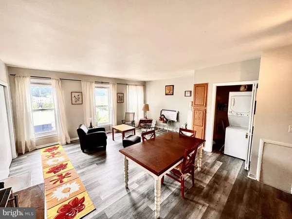 $1,650 | 3793 Cresson Street, Unit 2, Philadelphia, PA 19127