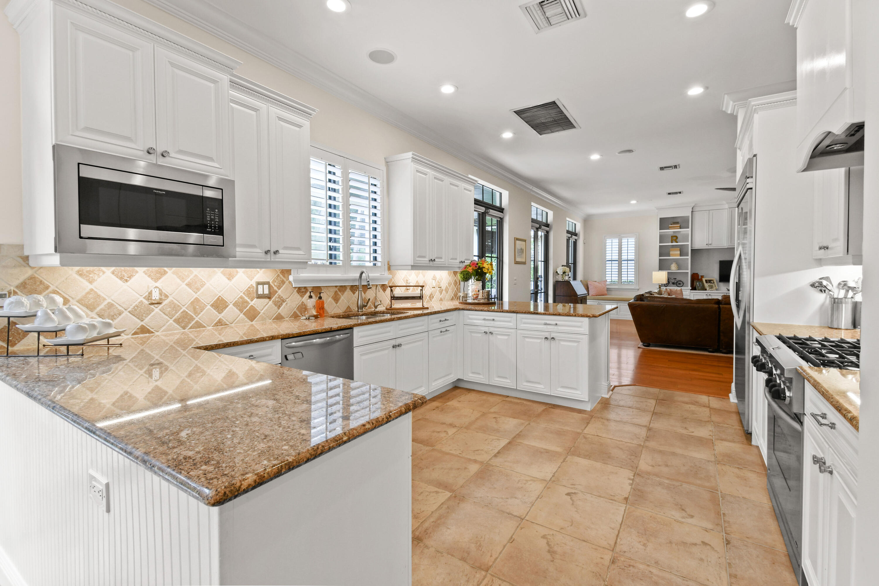 140 Segovia Way Jupiter, FL 33458 - Photo 16 of 62 140SegoviaWay_29