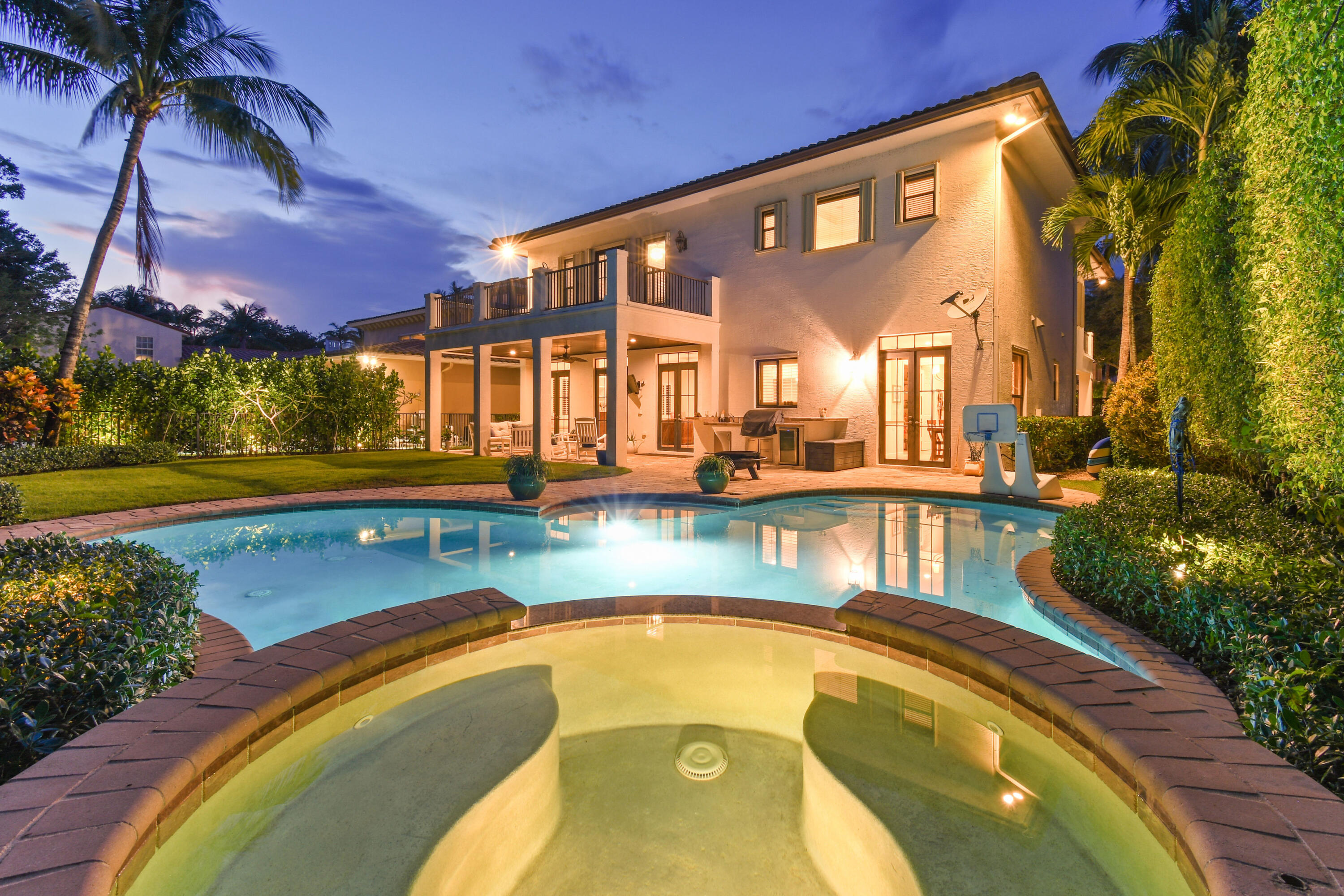 140 Segovia Way Jupiter, FL 33458 - Photo 61 of 62 140SegoviaWayTwilights(31)