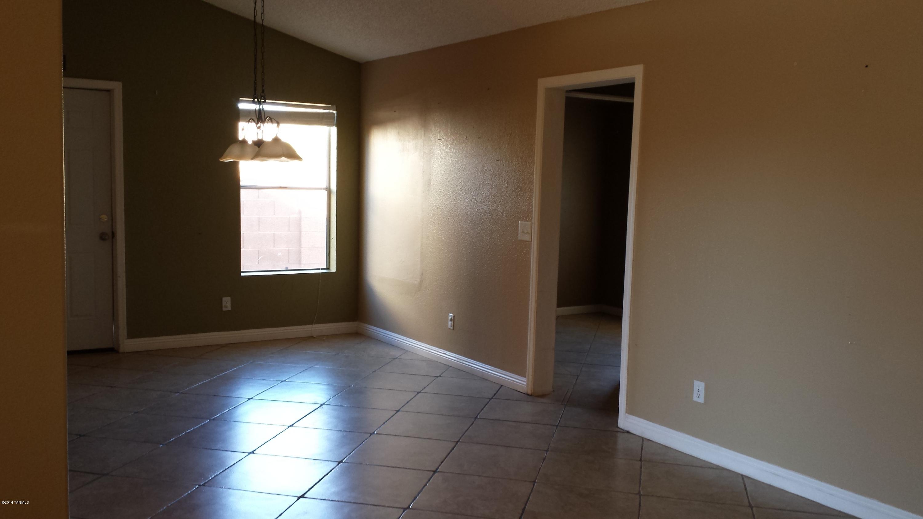 8174 North Plantation Place Tucson, AZ 85741 - Photo 10 of 24