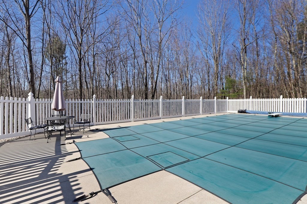 7 Campbell Court Rutland, MA 01543 - Photo 41 of 42 Gallery Image 41
