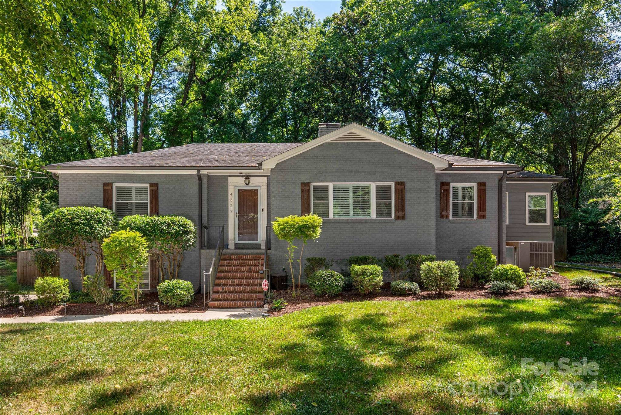 4327 Castleton Road Charlotte, NC 28211 - Photo 1 of 38 Gallery Image 1