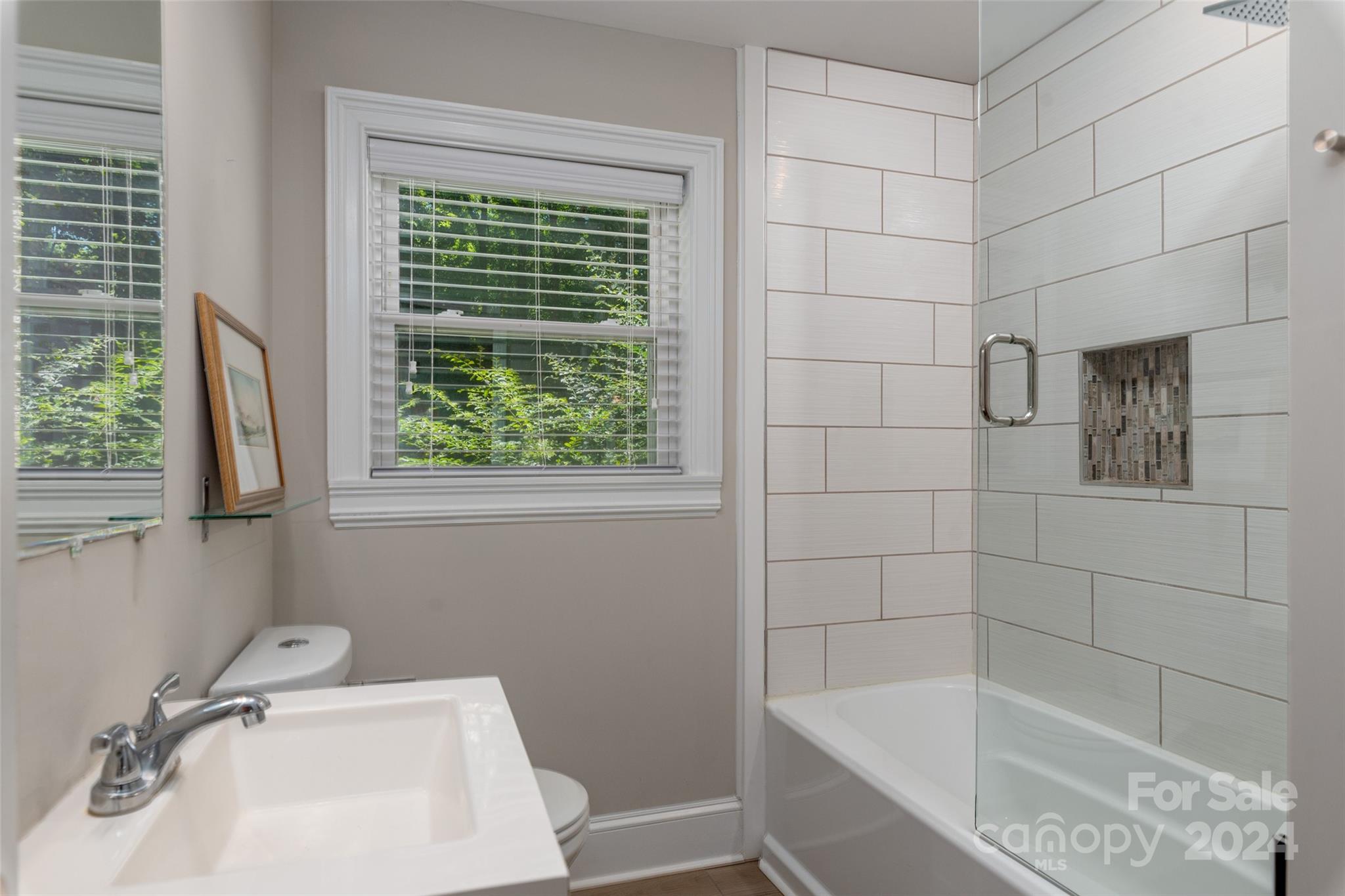 4327 Castleton Road Charlotte, NC 28211 - Photo 21 of 38 Gallery Image 21