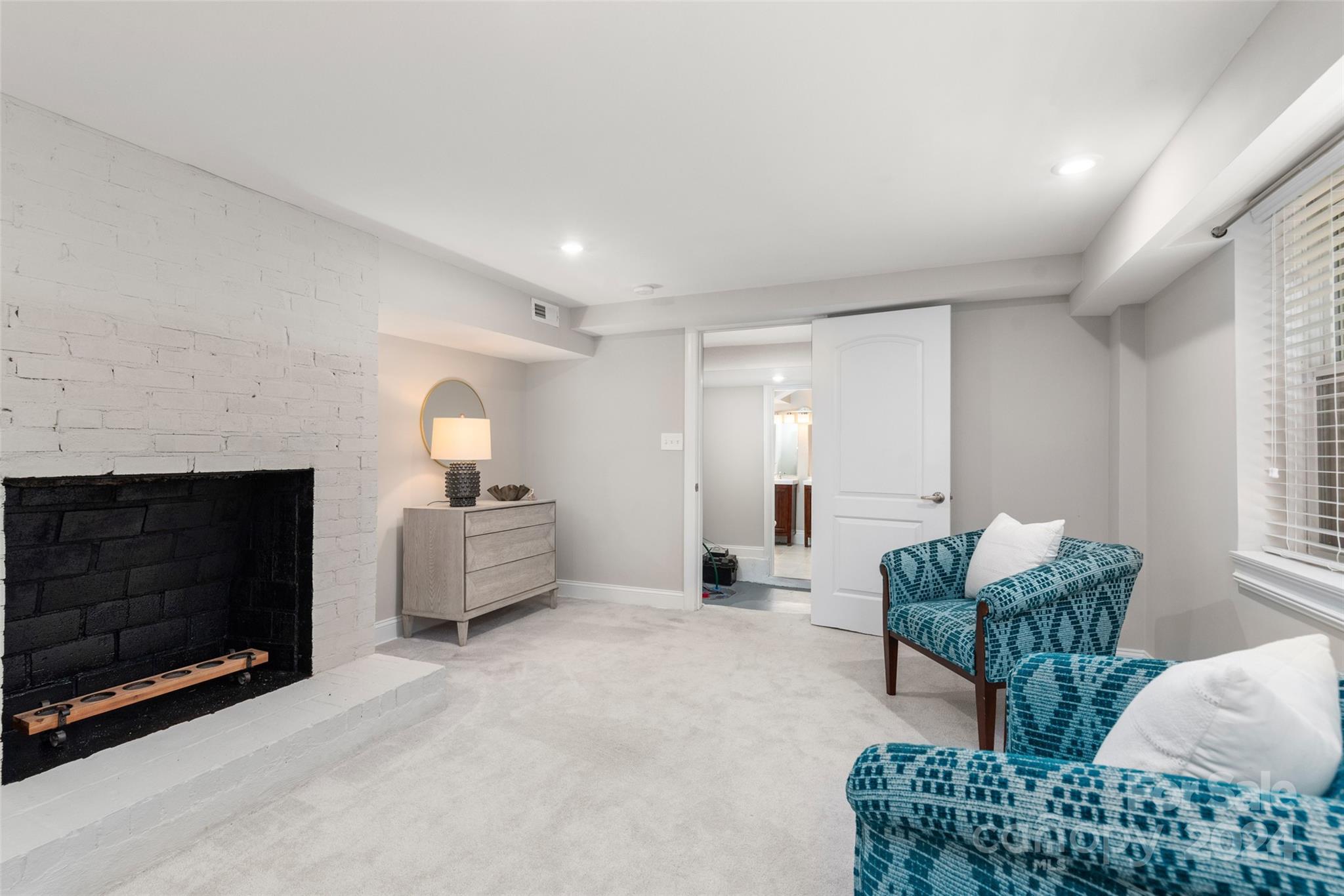 4327 Castleton Road Charlotte, NC 28211 - Photo 23 of 38 Gallery Image 23