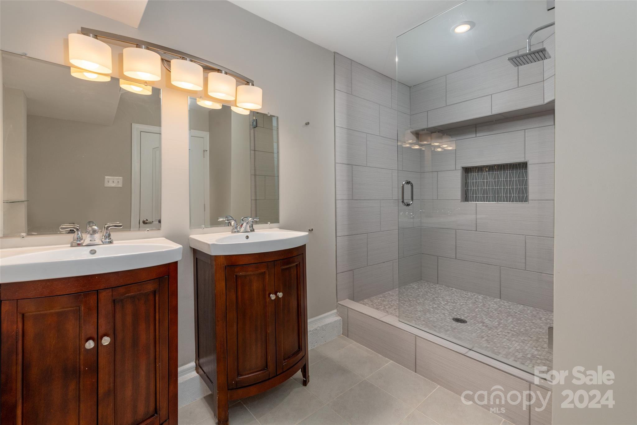 4327 Castleton Road Charlotte, NC 28211 - Photo 24 of 38 Gallery Image 24