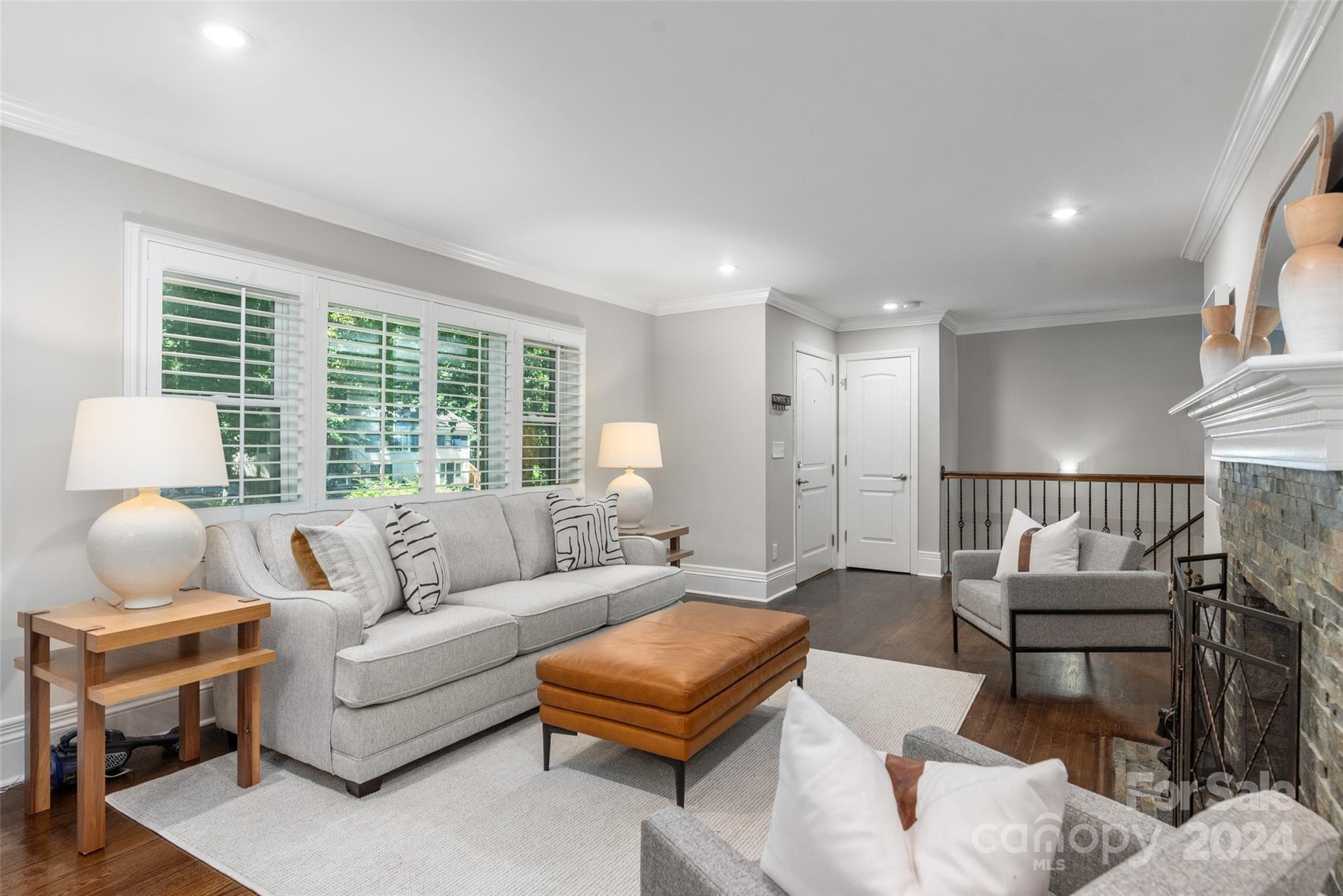 4327 Castleton Road Charlotte, NC 28211 - Photo 4 of 38 Gallery Image 4