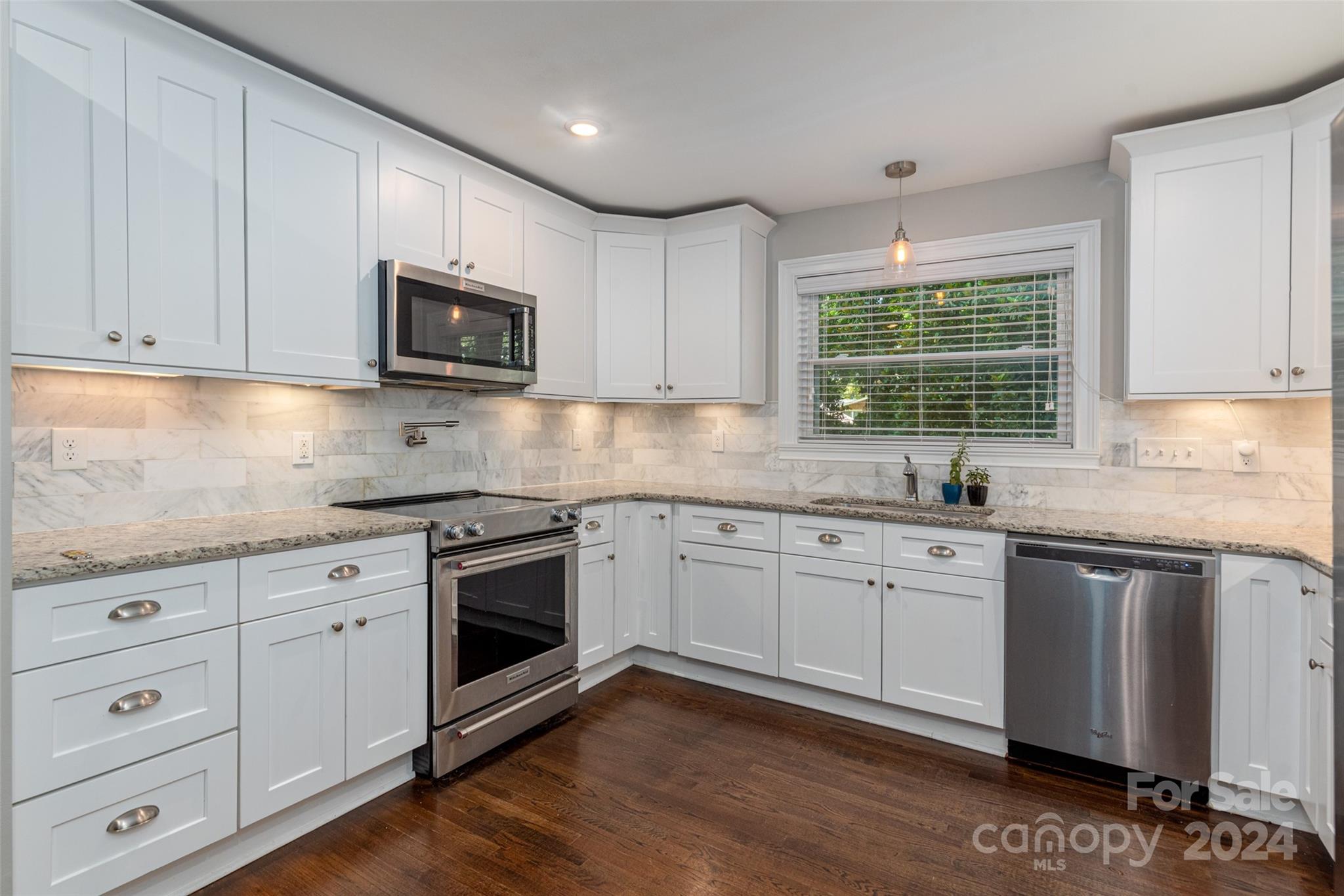 4327 Castleton Road Charlotte, NC 28211 - Photo 9 of 38 Gallery Image 9